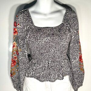 Savanna Jane SZS Black & White Embroidered Milkmaid Smocked Peasant Top Cottage